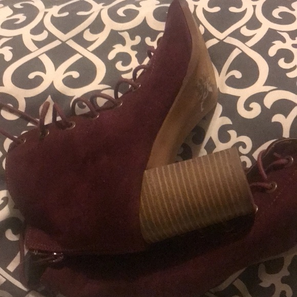 Charlotte Russe lace up boot heels fun style - Picture 4 of 4